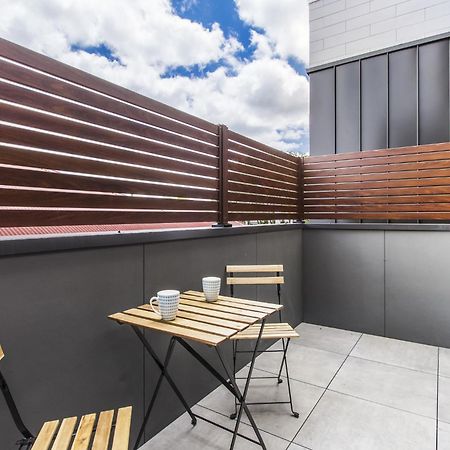 Boutique Apartment In Quiet, Sought-After Suburb Carnegie Экстерьер фото